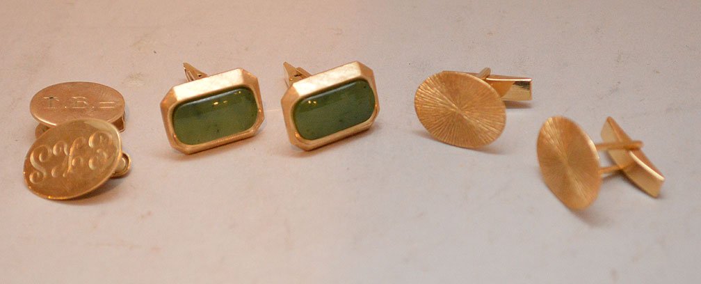 2 sets men's cufflinks and 2 tie clips, stamped 14kt (1 of 2)