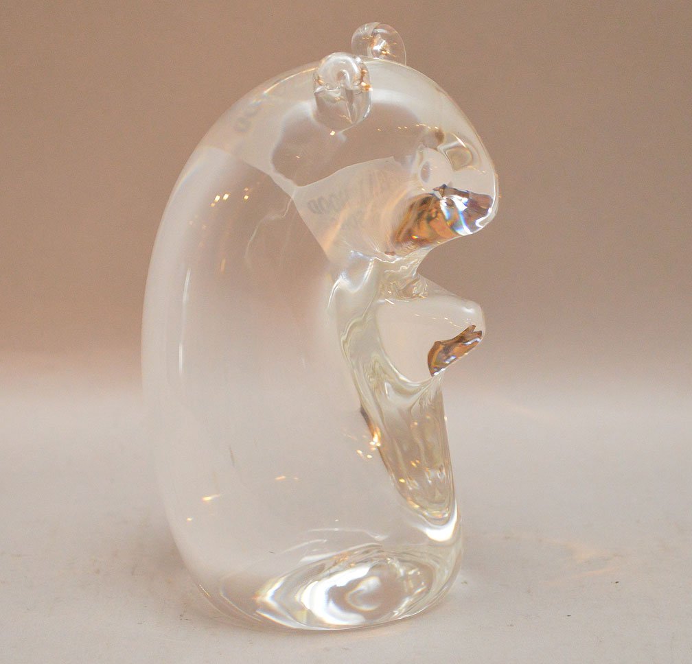 Steuben squirrel, 5 1/4"h x 3"w (1 of 2)