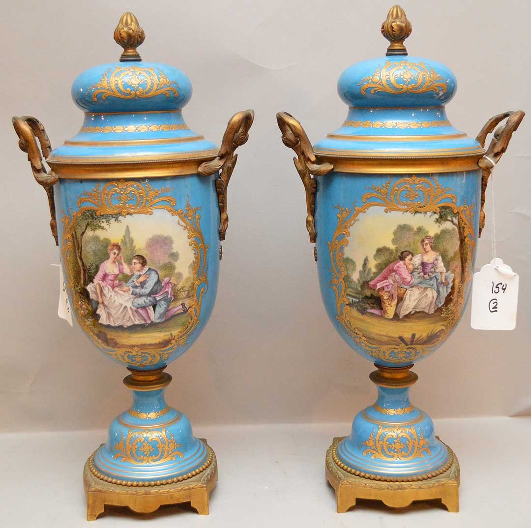 Pair of bronze and porcelain Sevres urns with courting (1 of 5)