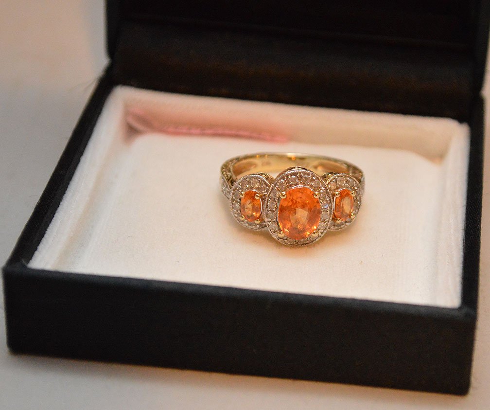 Ladies ring, 3 Spessartite garnets (1 of 3)