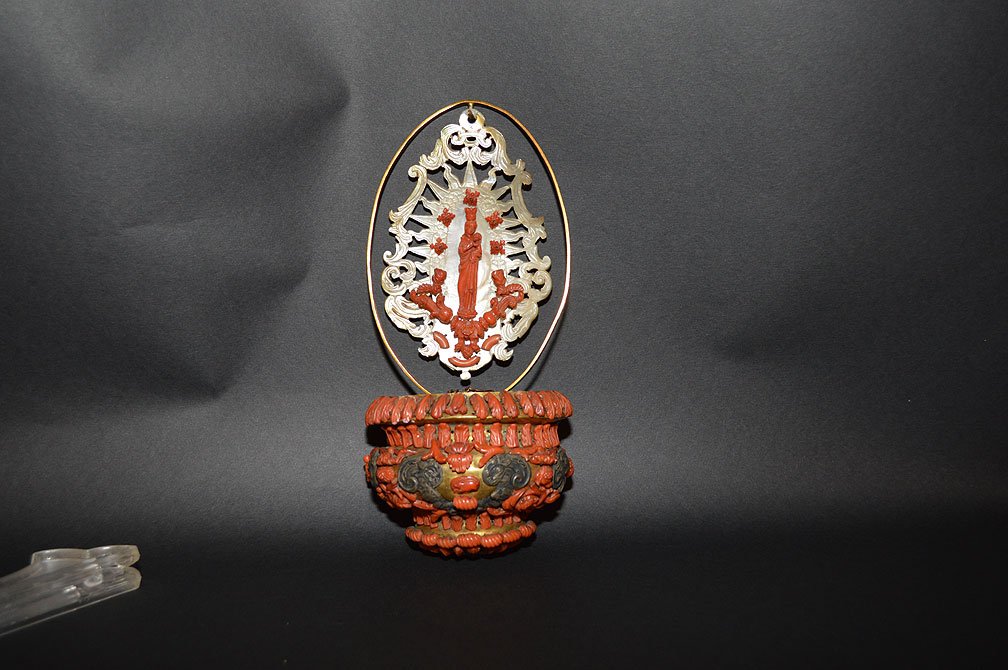 Chinese Coral & Mother Of Pearl Carving.  The bottom (1 of 8)