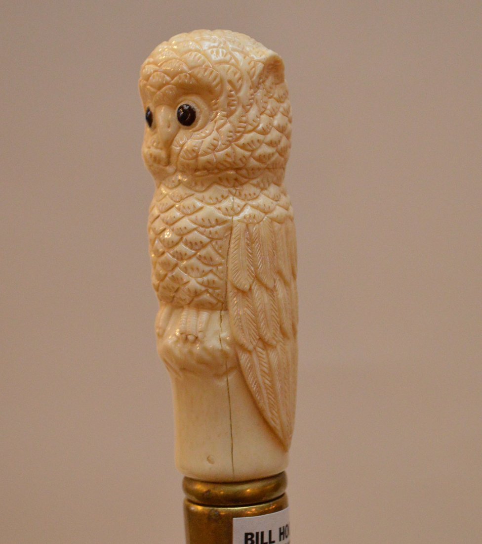 cane with owl handle, mahogany shaft & bronze (1 of 4)