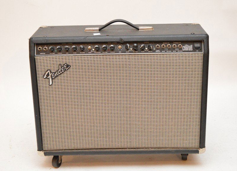 Fender Ultimate Chorus Amp late 1990's.  2 Solid State (1 of 5)