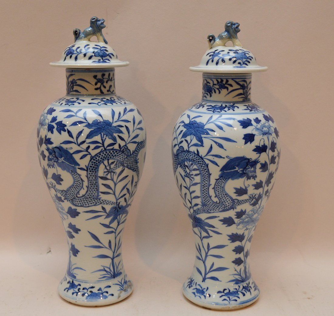 Pair Chinese porcelain jars and covers with foo dog (1 of 7)