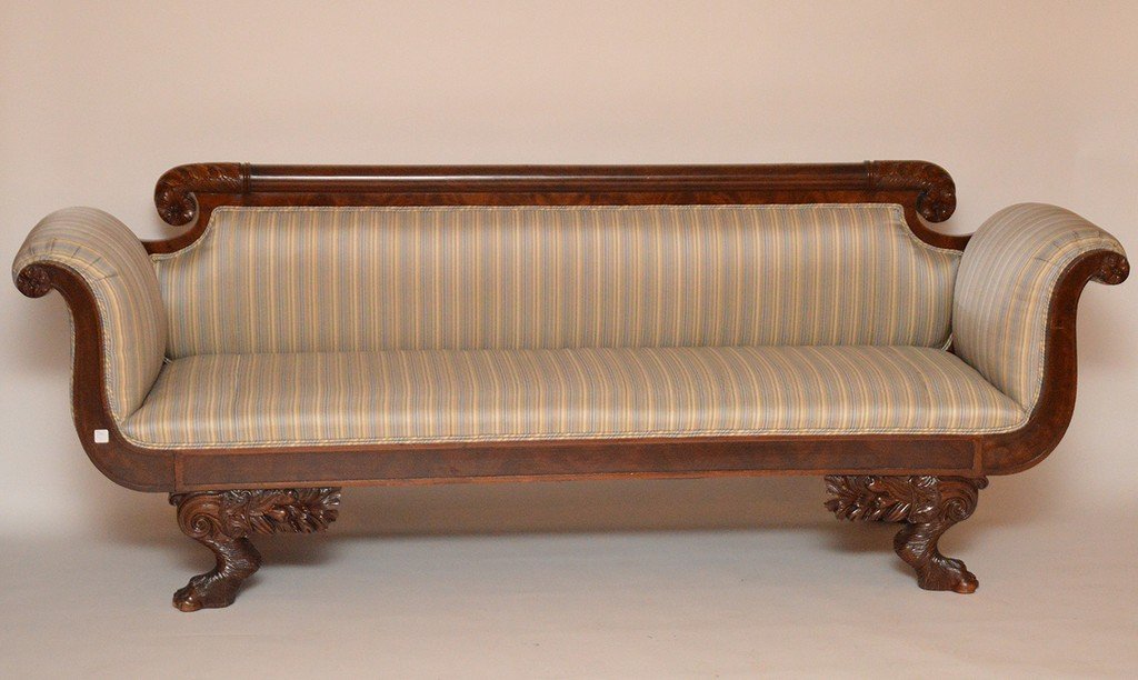Federal mahogany sofa, acanthus carved with swan neck (1 of 6)