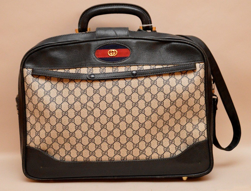 Good Vintage Gucci Navy Blue Monogram Coated Canvas (1 of 7)