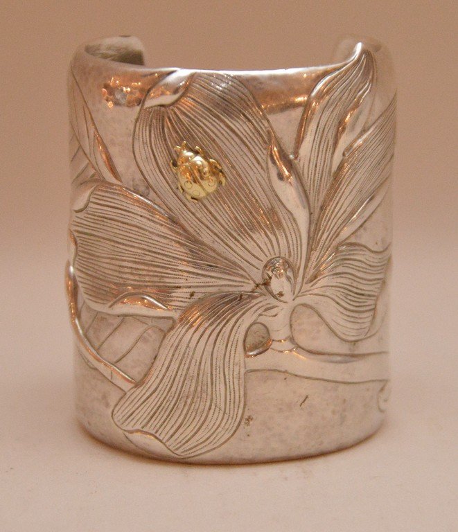 Tiffany Sterling Cuff With 18K Gold Lady Bug.  5oz. (1 of 7)
