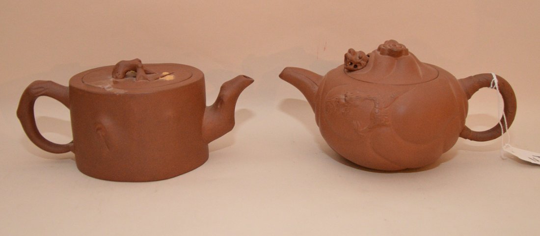 2 Chinese pottery teapots (1 of 10)