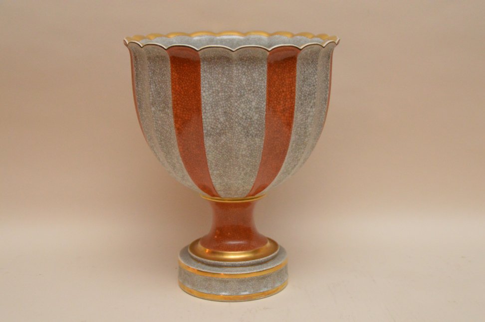 Royal Copenhagen porcelain cache pot. 9" ht 7 1/2" dia. (1 of 5)