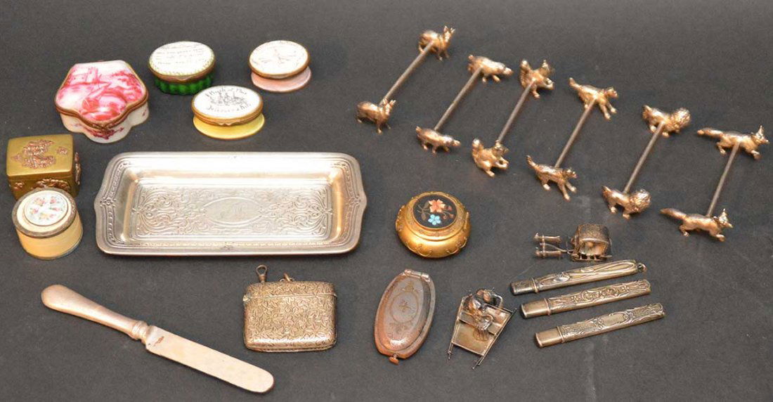 Collection of miniature boxes, match striker, Tiffany (1 of 4)