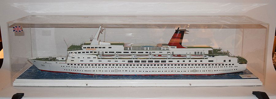 Cunard Princess Ship Model, 37"L, case 40"L, wood (1 of 6)