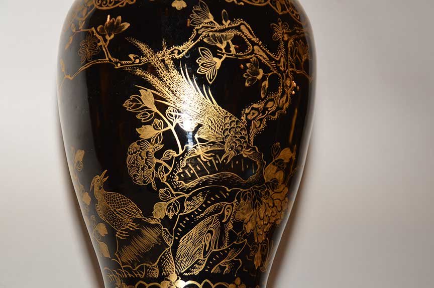Chinese Antique Porcelain mirror black vase with gold (1 of 7)