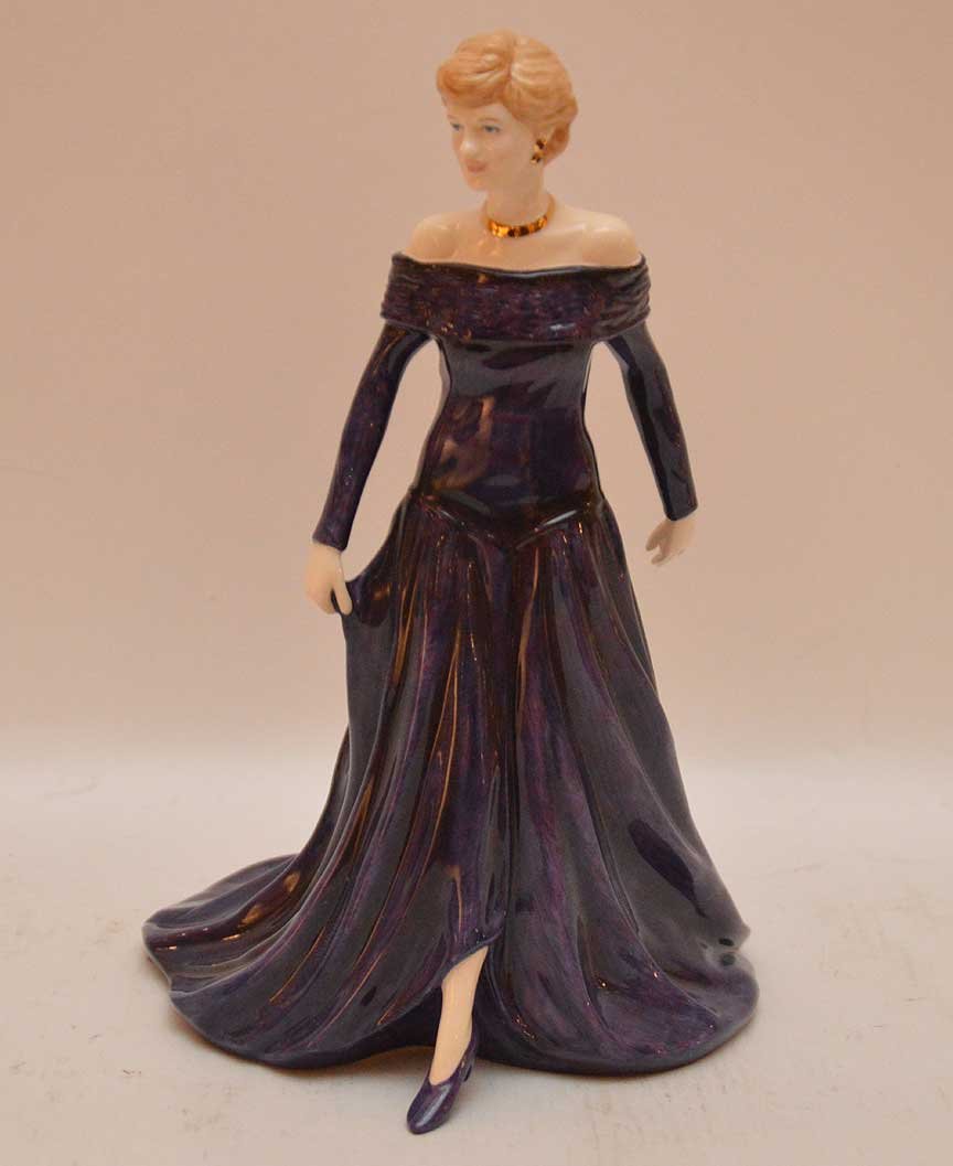 Royal Doulton figurine, "Diana Princess of Wales",: Royal Doulton figurine, "Diana Princess of Wales", Limited Edition #04794, 9"h