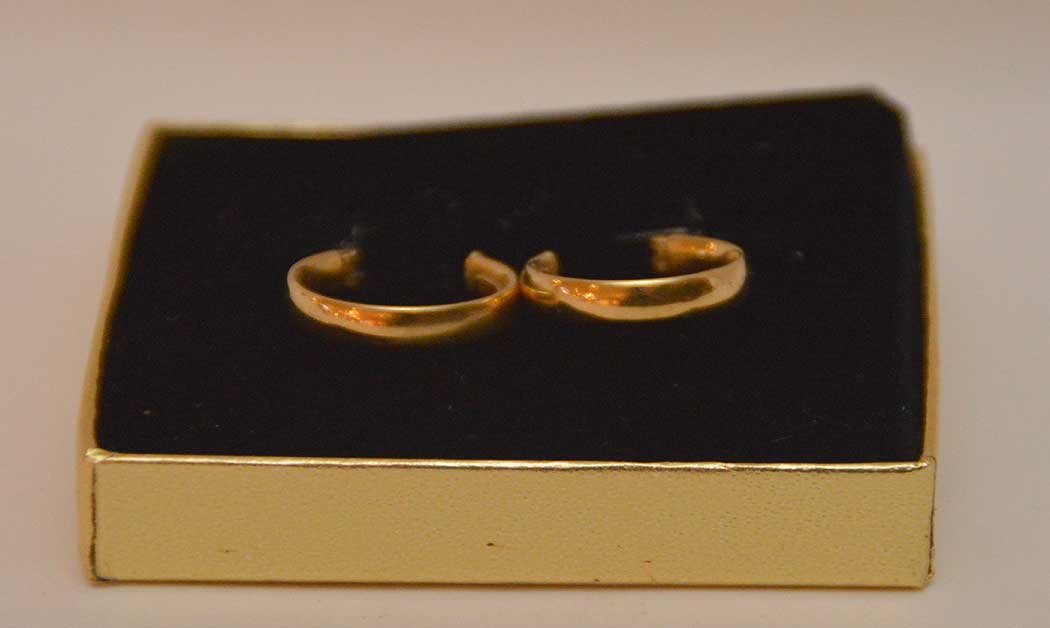 14kt gold earrings, "750": 14kt gold earrings, "750"