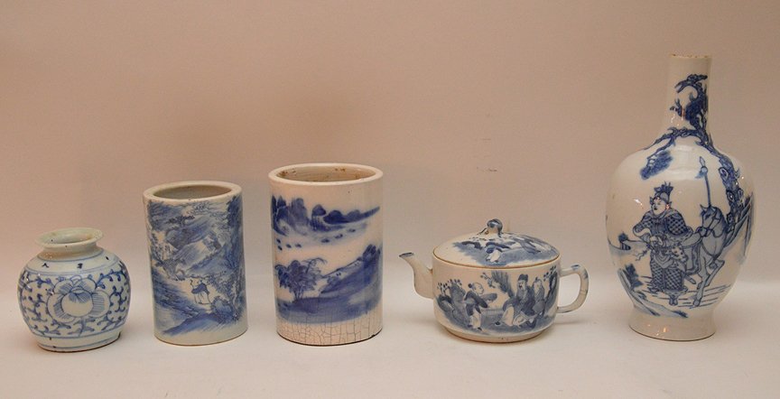 5 oriental blue and white porcelain pieces (1 of 9)