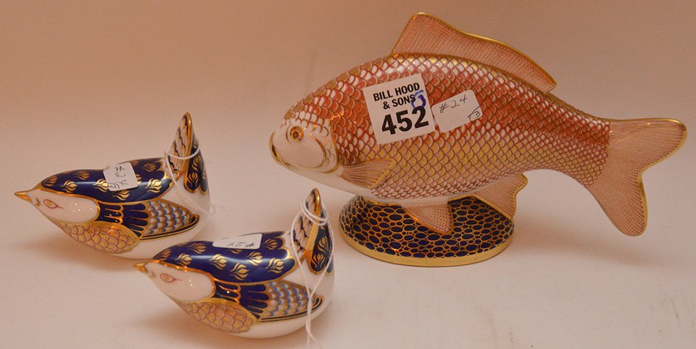 3 Royal Crown Derby paperweights, 2 birds (3"L) and 1 f (1 of 3)
