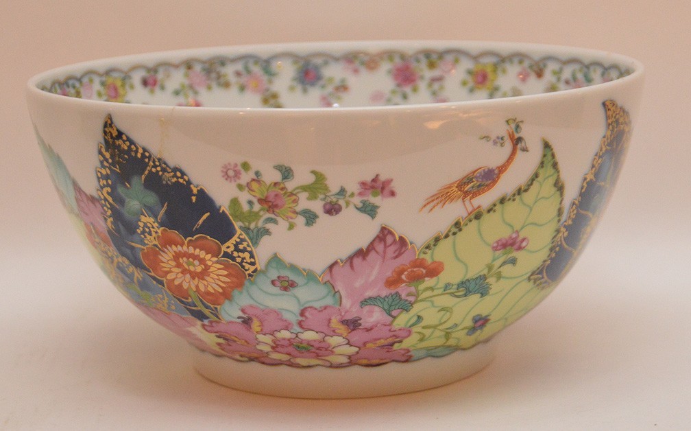 Mottahedeh porcelain "Tobacco Leaf" bowl, 9"dia: Mottahedeh porcelain "Tobacco Leaf" bowl, 9"dia