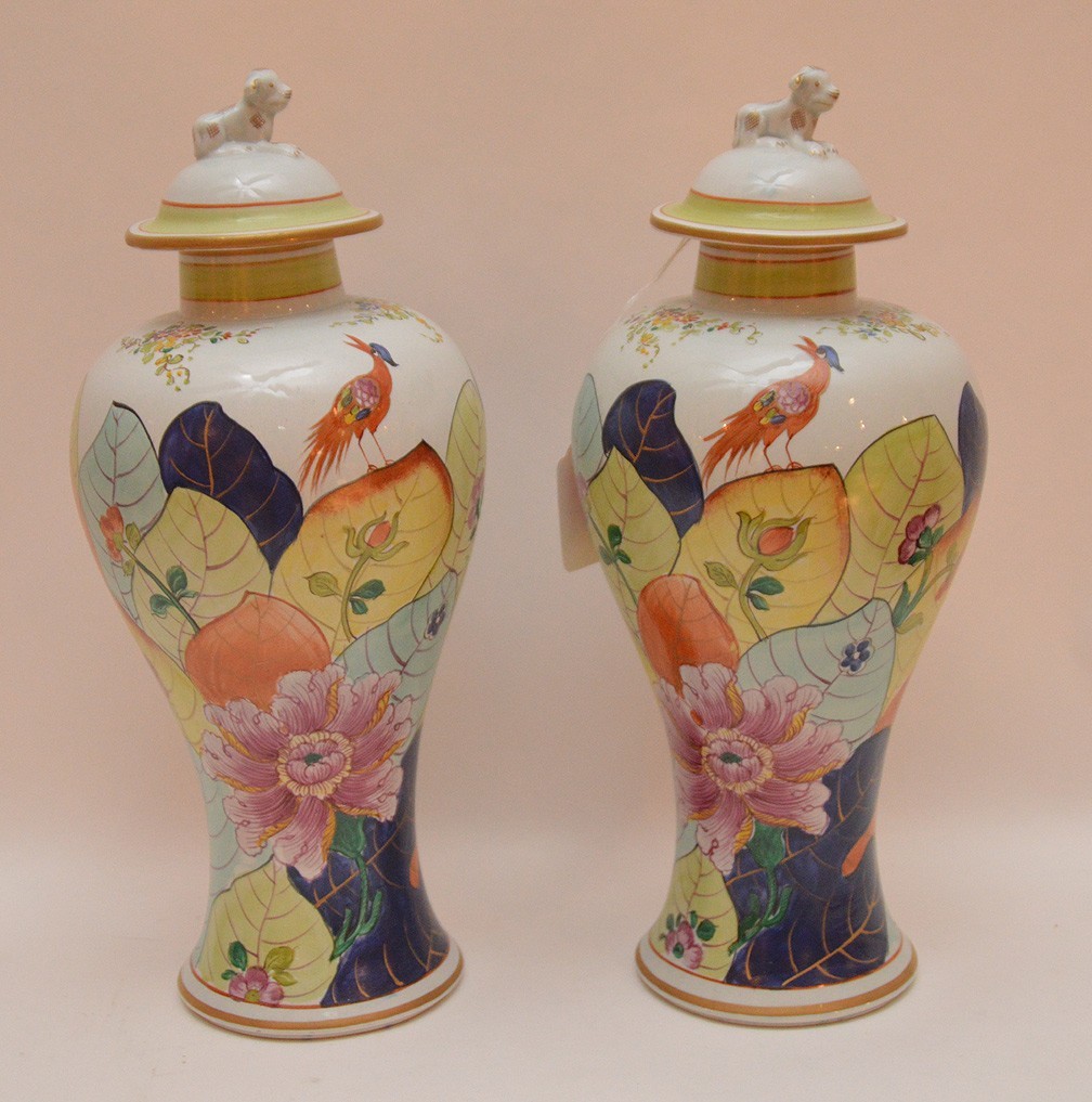Pair Mottahedeh porcelain "Tobacco Leaf" urns, 11 1/2"h: Pair Mottahedeh porcelain "Tobacco Leaf" urns, 11 1/2"h