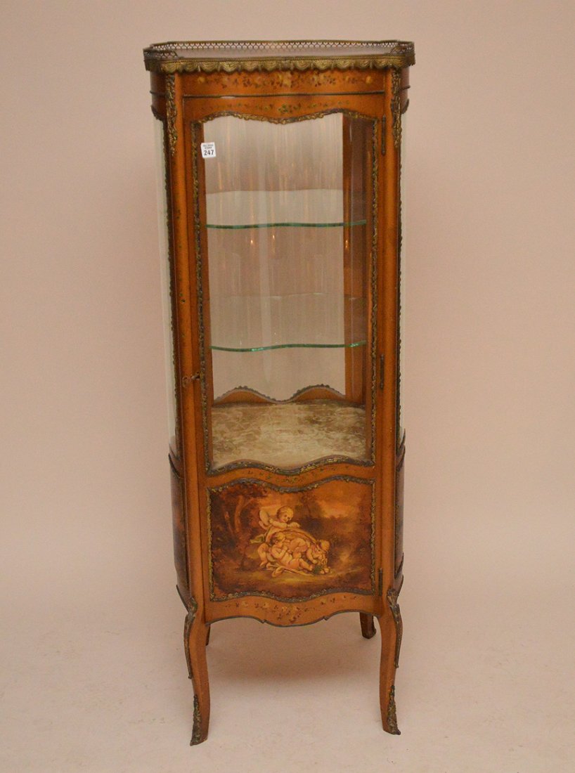 Verni Martin French vitrine with serpentine glass on 4 (1 of 7)