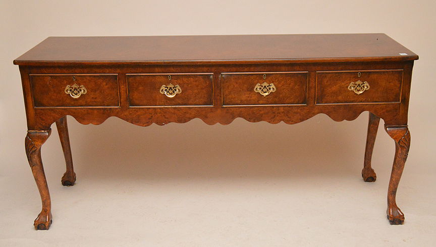 Fine custom sideboard, 4 side by side drawers on Queen (1 of 6)