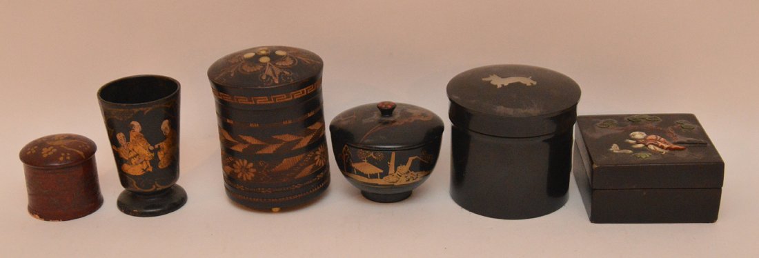 6 assorted lacquered boxes (1 of 5)