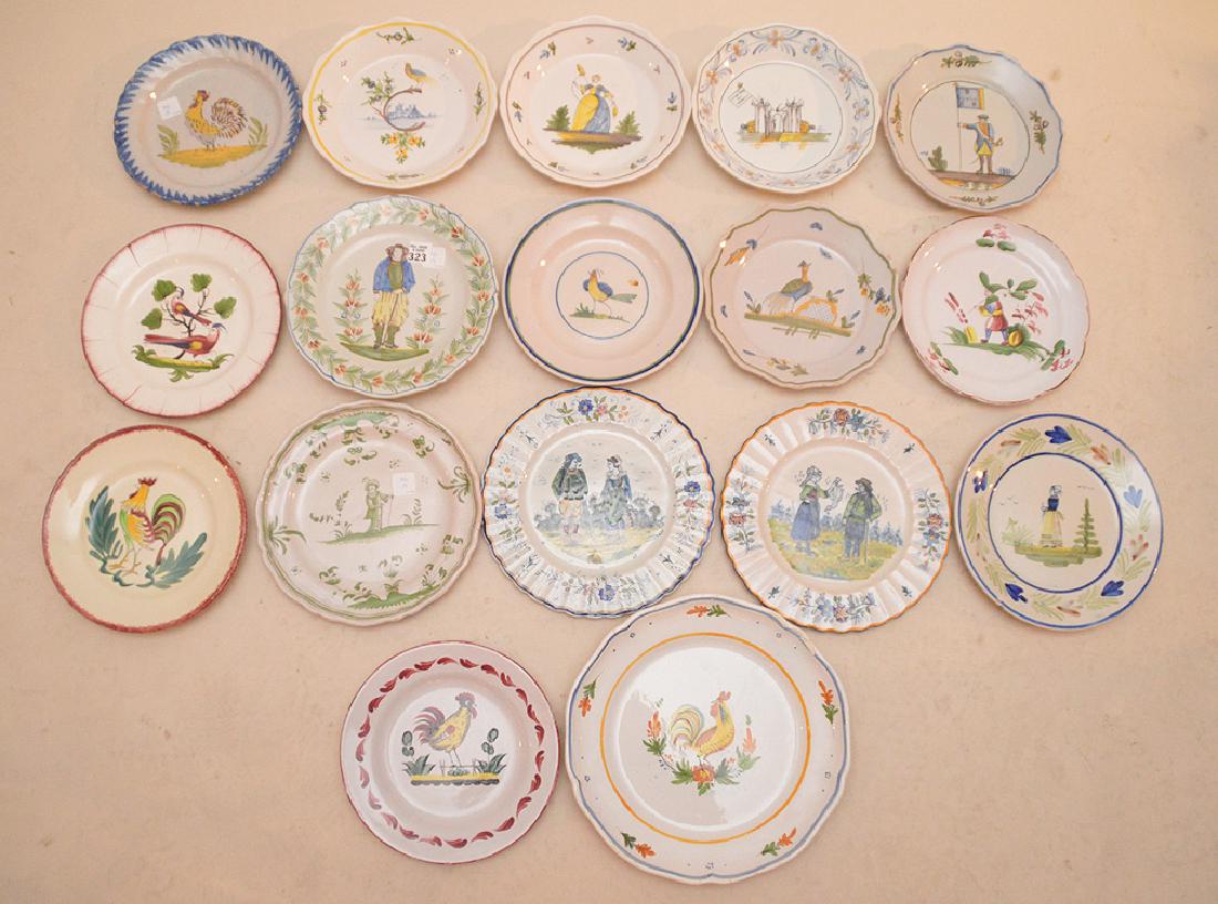 Approx. 17 assorted Quimper plates (1 of 6)