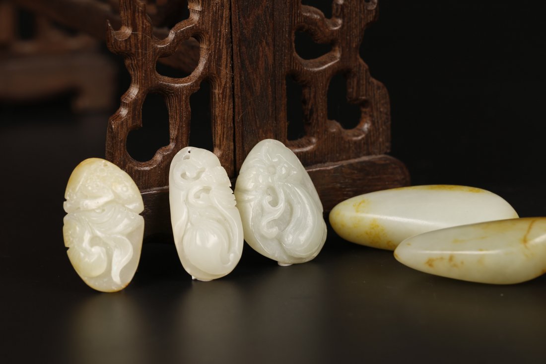 Five Pieces of Natural Hetian Jade. (1 of 9)