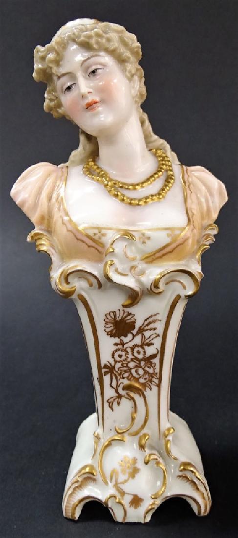 ANTIQUE CONTINENTAL MINIATURE PORCELAIN BUST (1 of 3)