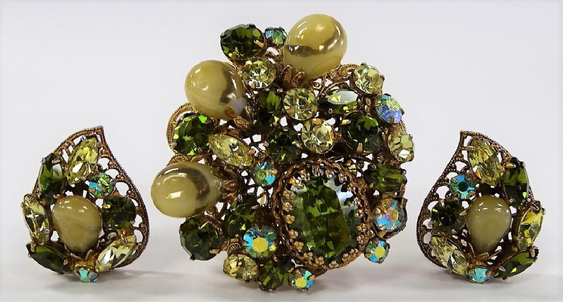 REGENCY GLD TN W/ GREEN RHINESTONE SET (1 of 2)