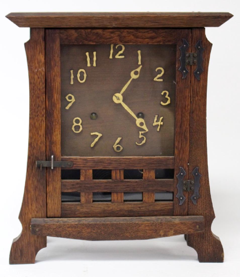 ANTIQUE NEW HAVEN 'LOS SANTOS' 8 DAY MANTEL CLOCK (1 of 2)