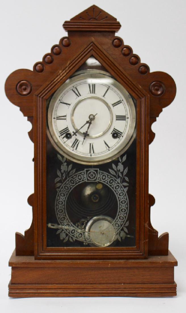 ANTIQUE WATERBURY WALNUT CASE KITCHEN CLOCK (1 of 3)