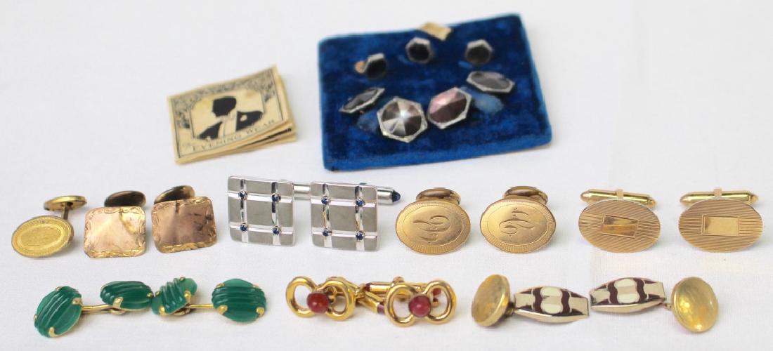 LARGE LOT OF COSTUME LINKS: To include a pair of Gilt English made links, a pair of Krementz links, a pair of Krementz links, a set of Krementz 14K overlay links, a pair of gold tone w/ carnelian links, a pair of gold tone w/ gr