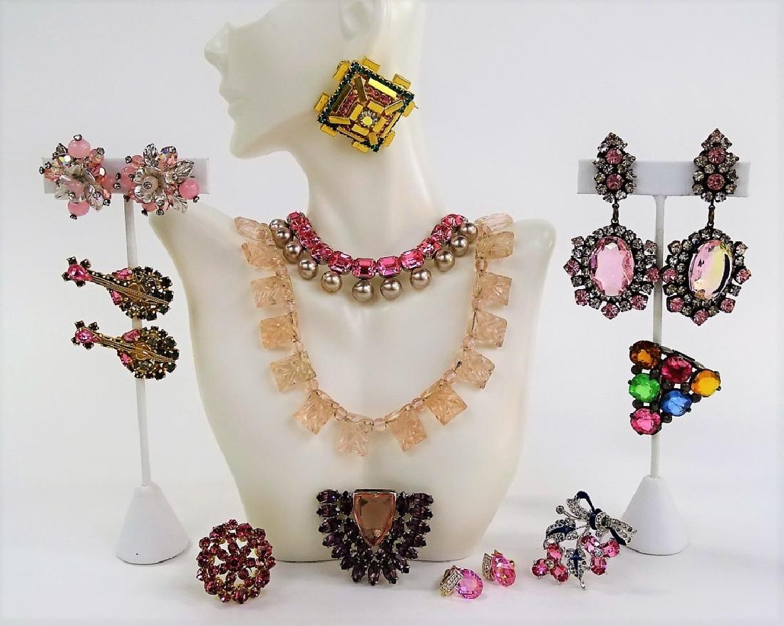 SUPERB LOT OF VINTAGE COSTUME JEWELRY INC VENDOME (1 of 1)