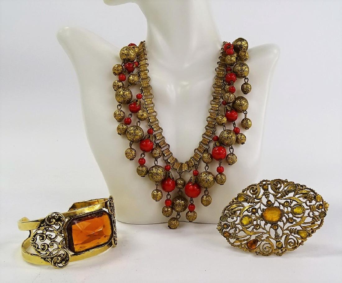 LOT OF VINTAGE COSTUME JEWELRY (1 of 1)