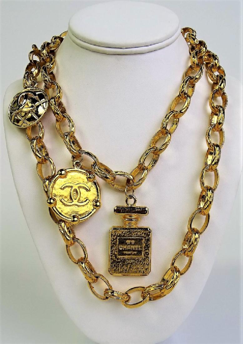 CHANEL GOLD TONE DESIGNER LINK & CHAIN BELT (1 of 5)