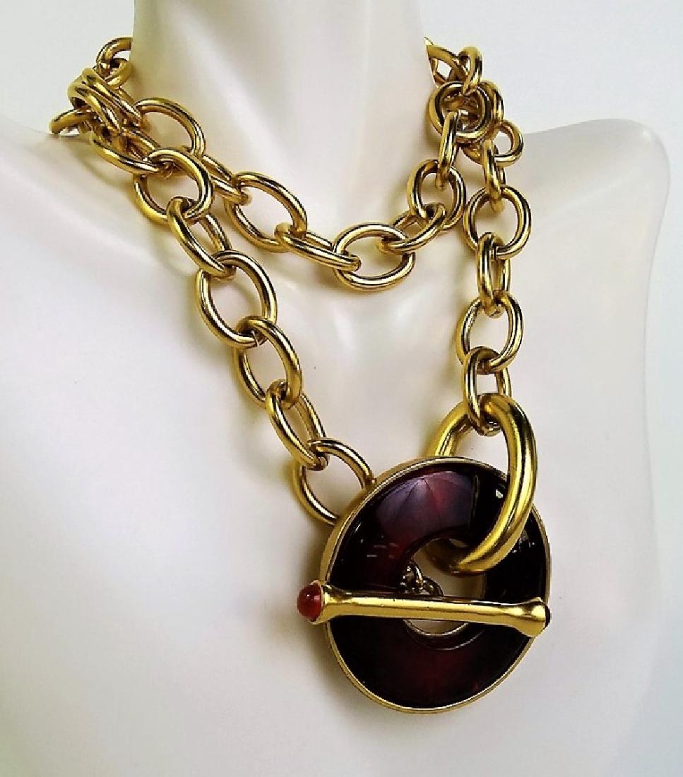 KJL BY KENNETH J. LANE GOLD TONE & AMBER NECKLACE: This lot includes a KJL by Kenneth J. Lane gold tone and amber necklace. Shipping to be $15 US. We will combine with price.
