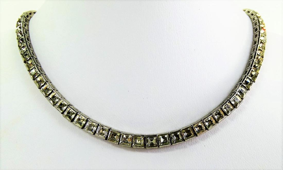 LOVELY VINTAGE SIGNED TRIFARI CHOKER NECKLACE (1 of 3)