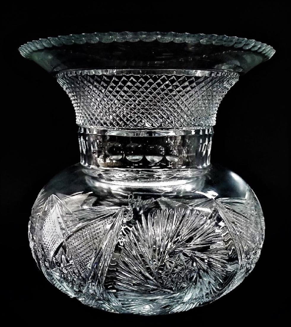 EXTRAORDINARY CUT GLASS CRYSTAL CENTER VASE (1 of 4)