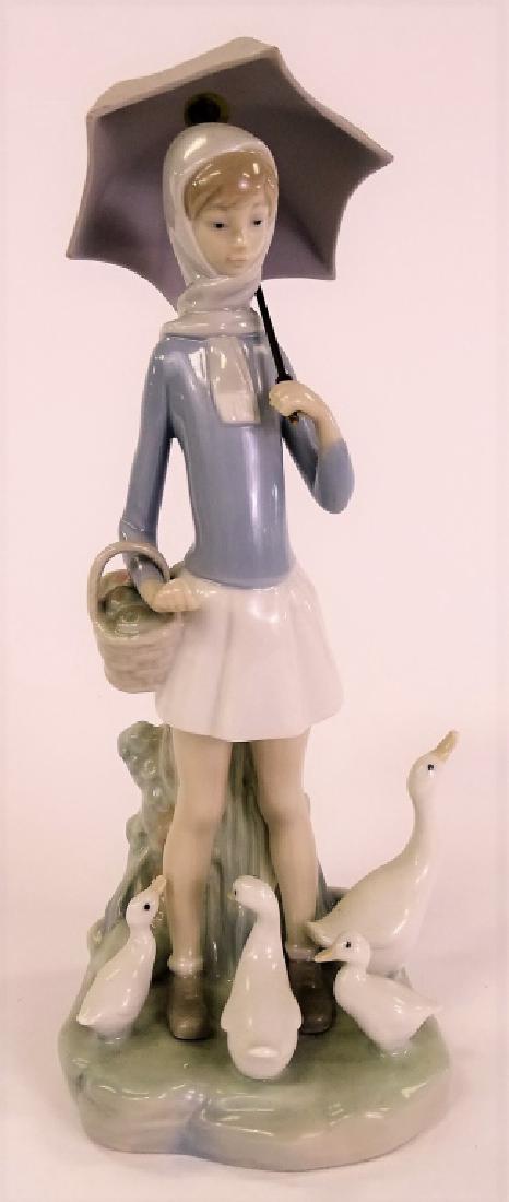 LLADRO PORCELAIN FIGURINE #4510 (1 of 3)