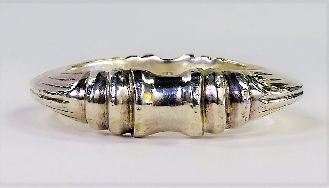 HEAVY STERLING SILVER VINTAGE CUFF BRACELET (1 of 4)