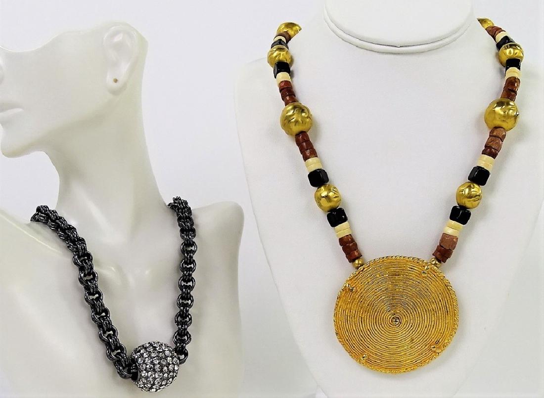 2 KENNETH JAY LANE HIGH FASHION COSTUME NECKLACES (1 of 4)