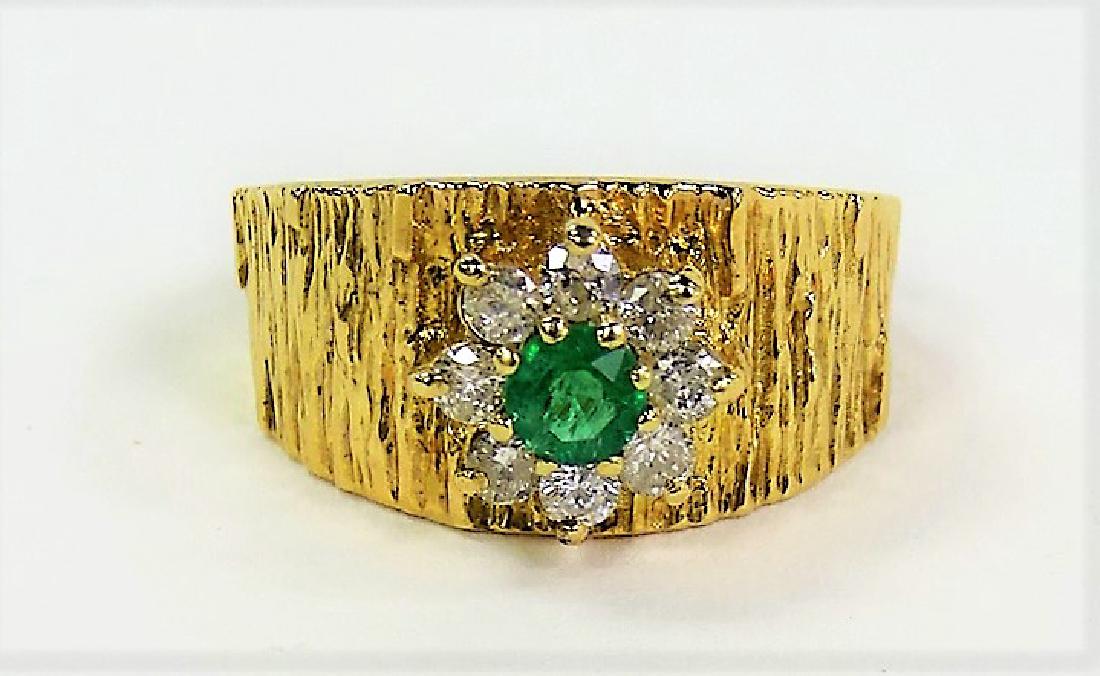 ESTATE 14KT GOLD EMERALD & DIAMOND LADIES RING (1 of 3)