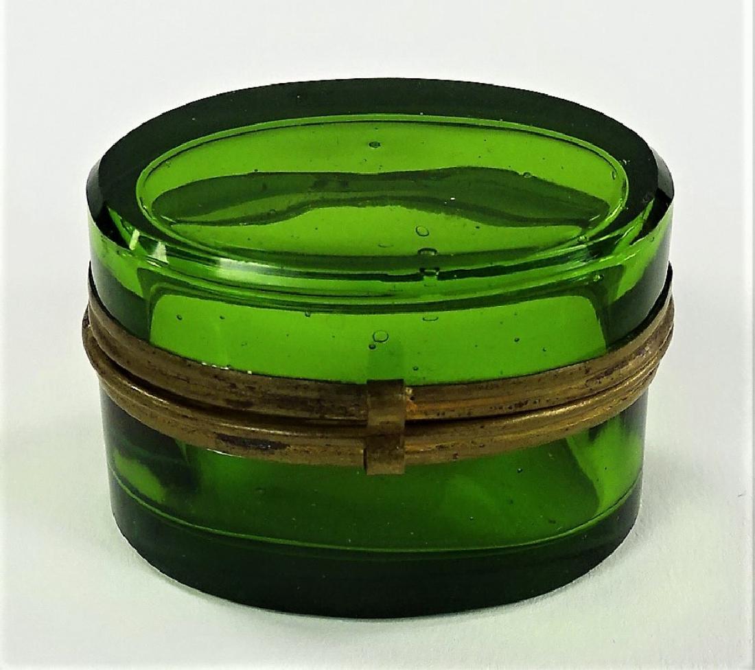 ANTIQUE FRENCH EMERALD GLASS TRINKET BOX (1 of 3)