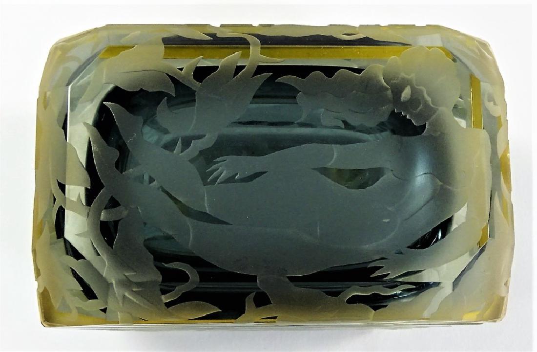 HEAVY NUDE ETCHED THICK CRYSTAL DRESSER CASKET: Signed hawke. Measures 7" Long x 4 1/2" Wide x 5" Tall. Glass is approx. 3/4" Thick. Very heavy and in excellent condition. We will not ship, can refer local shippers.