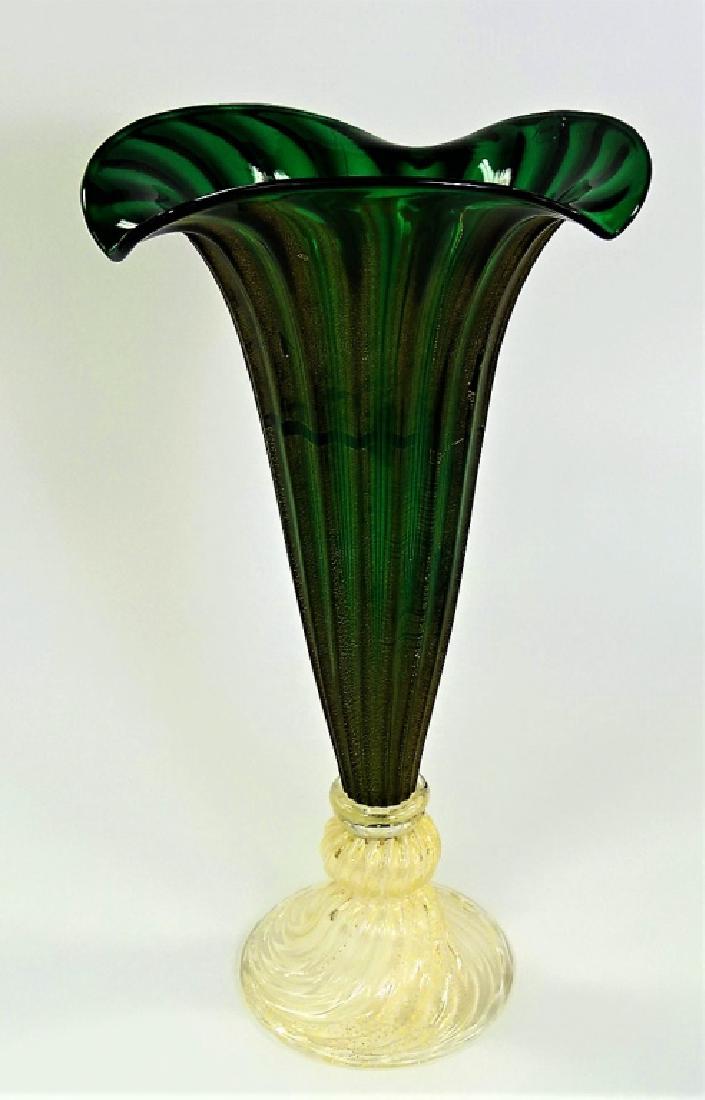 LARGE VINTAGE MURANO GREEN GOLD FLECKED VASE