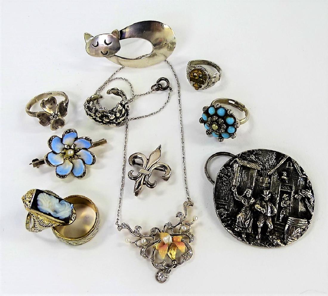 LARGE LOT OF ANTIQUE STERLING SILVER JEWELRY (1 of 2)