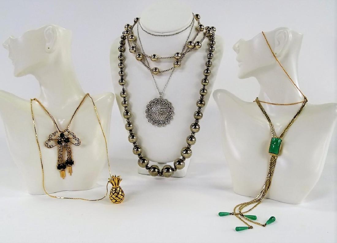 7PCS RETRO HIGH FASHION COSTUME JEWELRY NECKLACES (1 of 1)