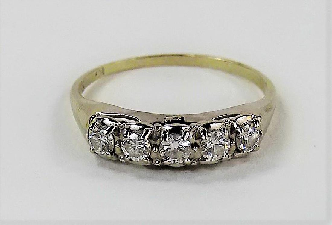 LADIES VINTAGE 14KT WHITE GOLD DIAMOND RING (1 of 4)