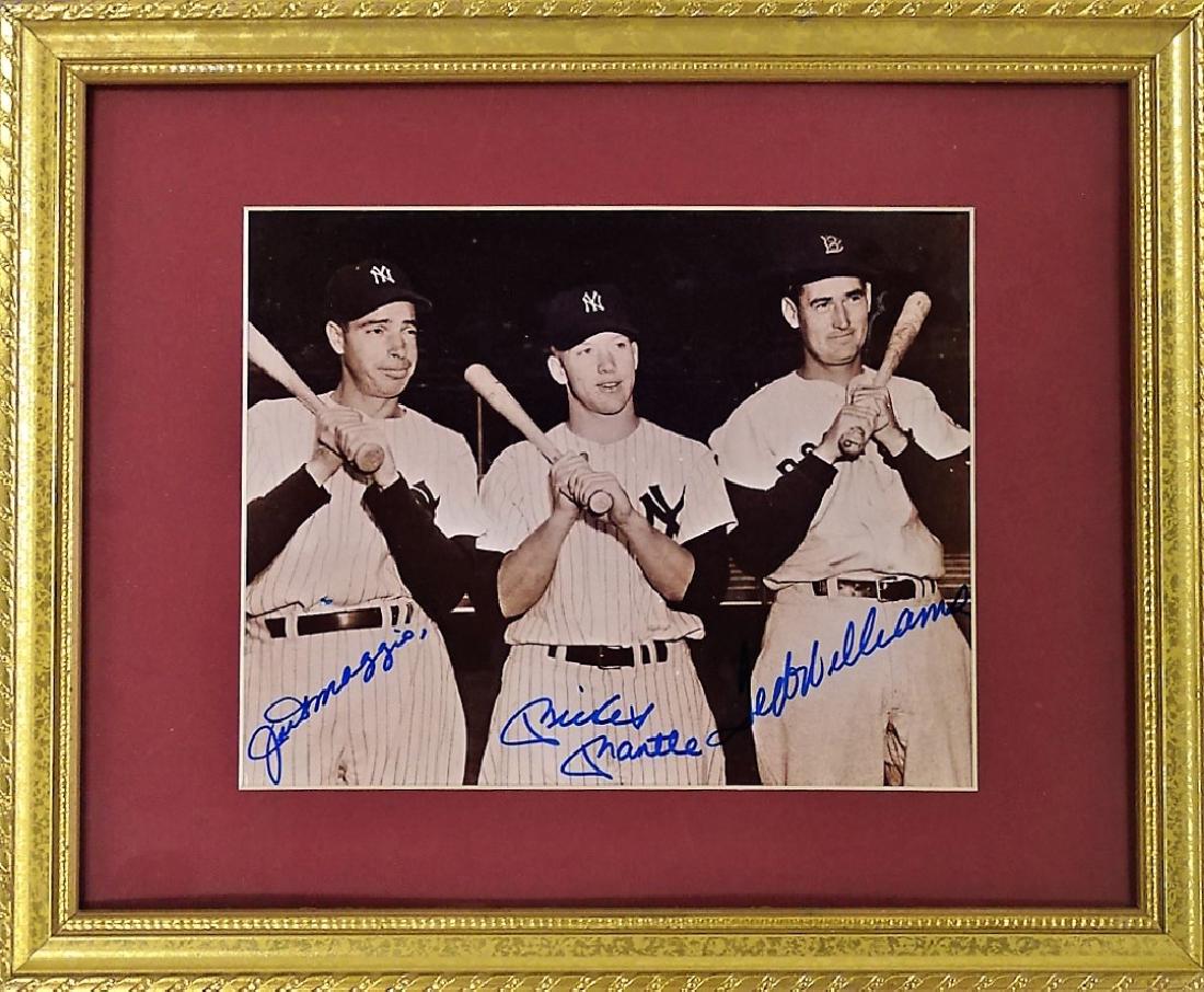 AUTHENTIC AUTOGRAPHED YANKEE H.O.F PHOTO (1 of 2)
