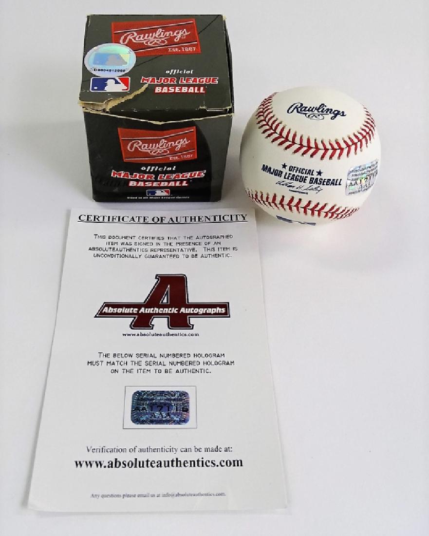 YOGI BERRA SPORTS MEMORABILIA AUTOGRAPHED BASEBALL (1 of 4)